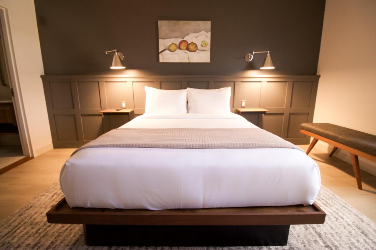 Meeting House Boutique Hotel فولز تشيرش المظهر الخارجي الصورة